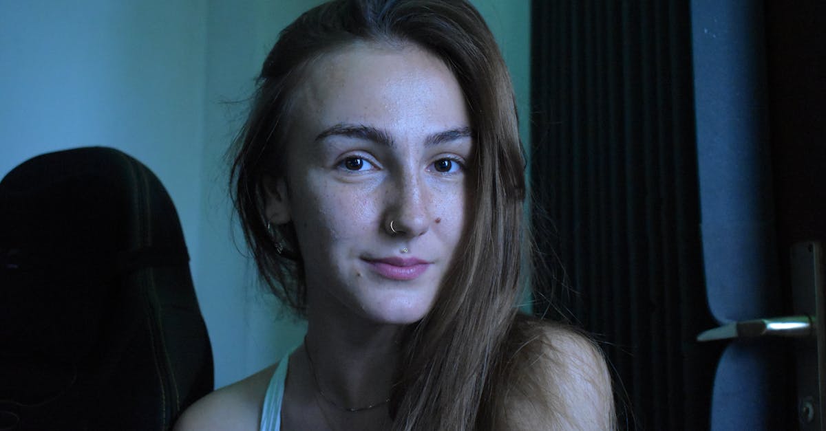 Choosing the Right Cleansers for Eyebrow Pigmentation