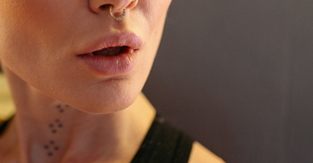 How to Choose Hypoallergenic Eyebrow Pigments