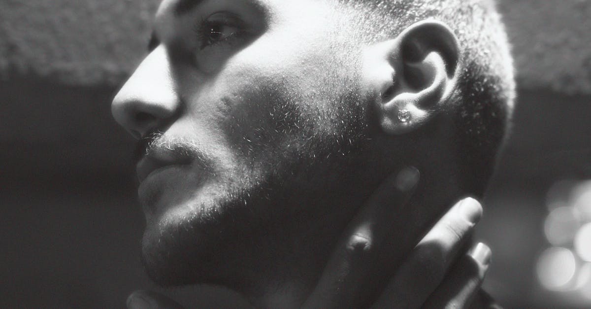 The Impact of Skin Conditions on Eyebrow Pigment Choices