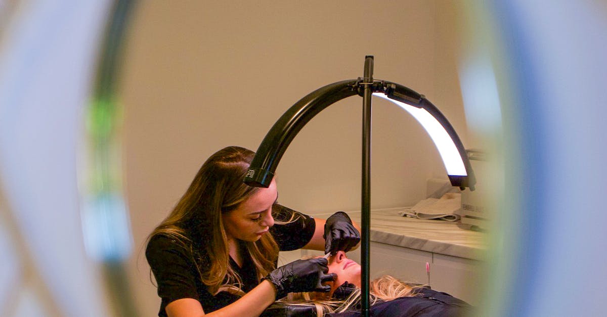 The Role of Hydration in Eyebrow Maintenance